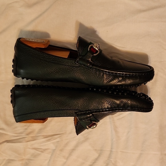 GUCCI BLACK LEATHER HORSEBIT SLIP ON LOAFERS - Picture 3 of 12